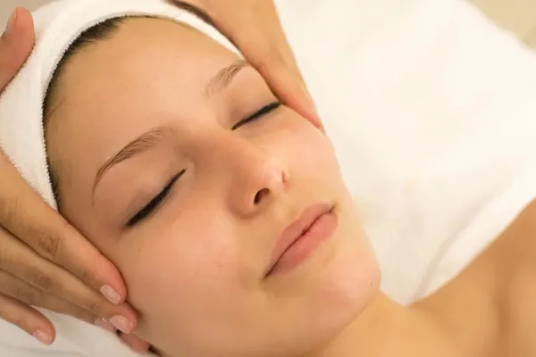 ¡TENEMOS EL TRATAMIENTO FACIAL QUE NECESITAS!